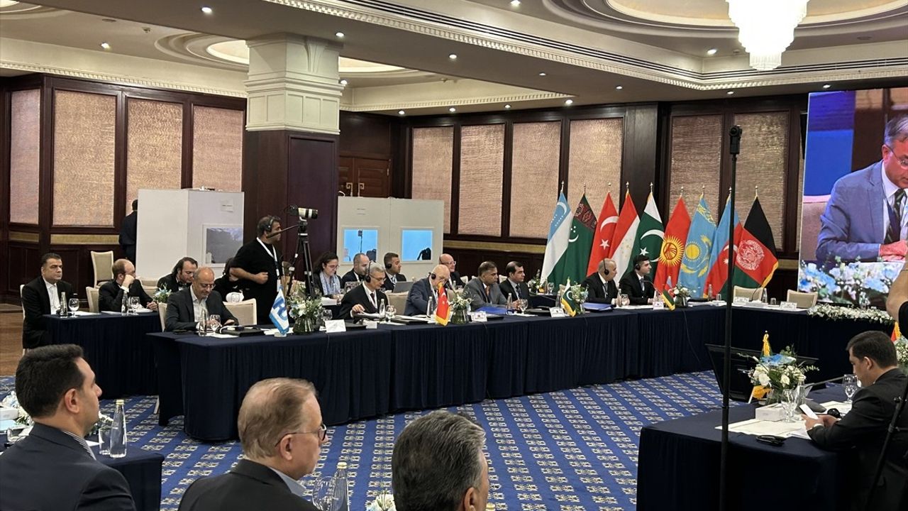 Ekonomik İşbirliği Teşkilatı Gümrük İdareleri Başkanları Toplantısı Tahran'da Gerçekleşti