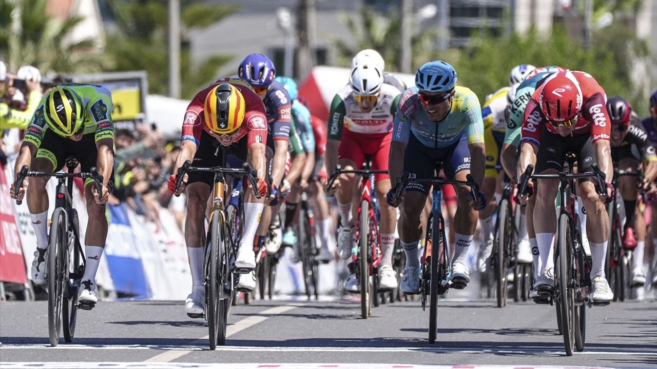 Elia Viviani 60. Cumhurbaşkanlığı Türkiye Bisiklet Turu'nda Zafer Kazandı