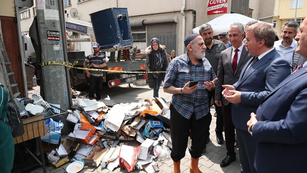 Erzincan'daki Yangının Ardından Vali Aydoğdu Esnafı Ziyaret Etti