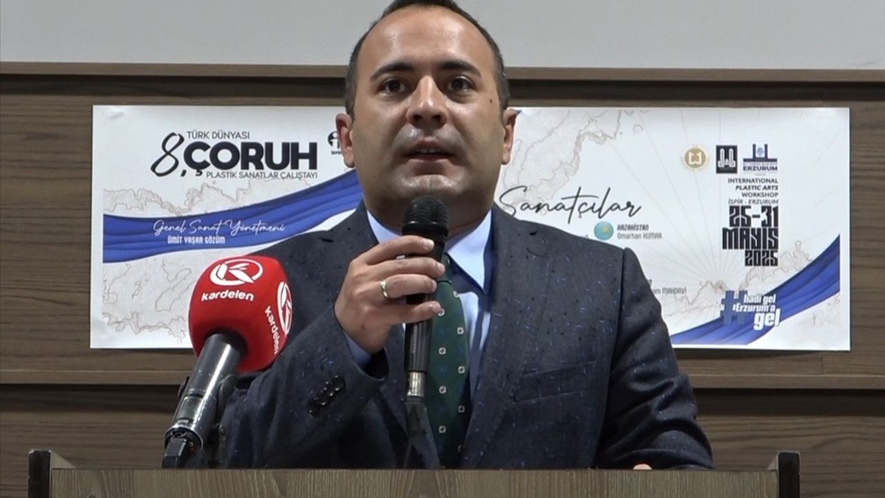 Erzurum'da 8. Çoruh Plastik Sanatlar Çalıştayı Sergisi Açıldı