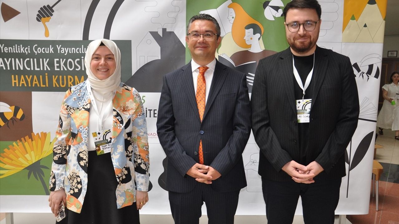 Eskişehir'de Yenilikçi Çocuk Yayıncılığı Paneli