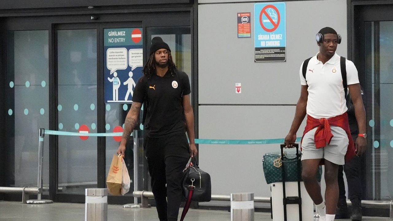 Galatasaray Erkek Basketbol Takımı İstanbul'a Döndü