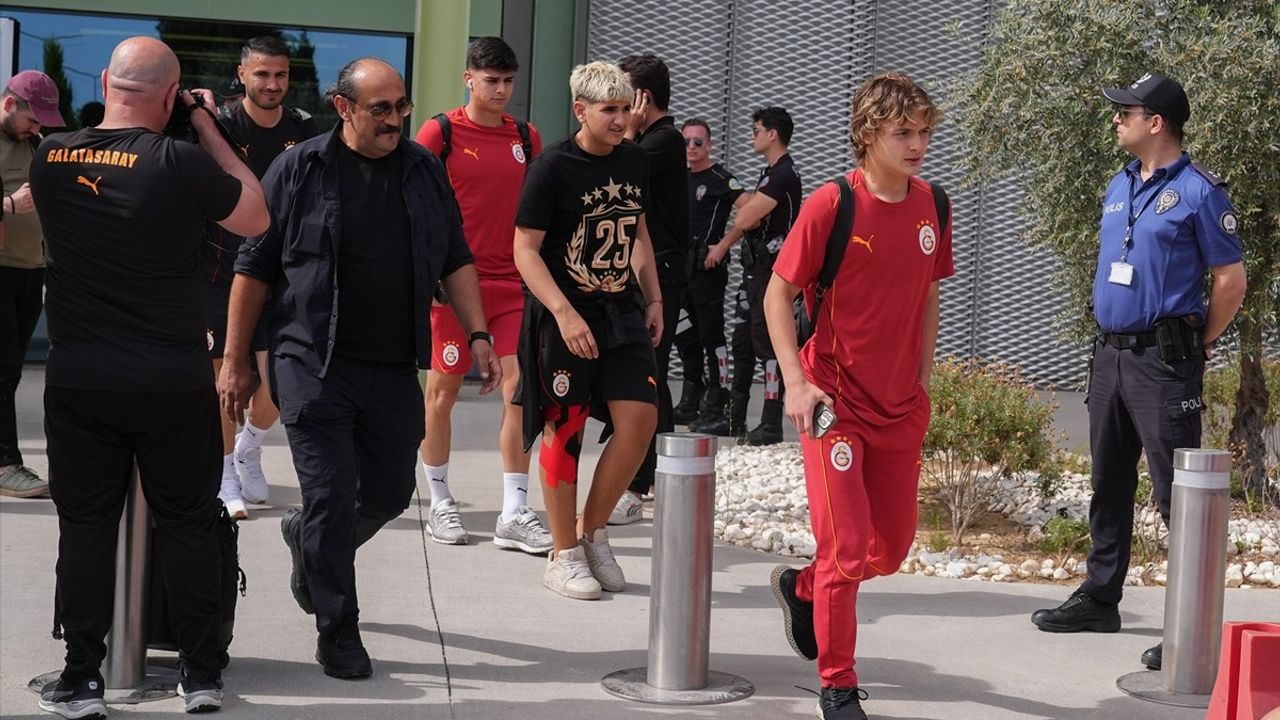 Galatasaray İzmir'de Göztepe Maçına Hazır
