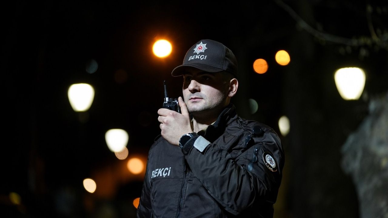 Gece Bekçilerinin Görevi: Türkiye'nin Huzuru