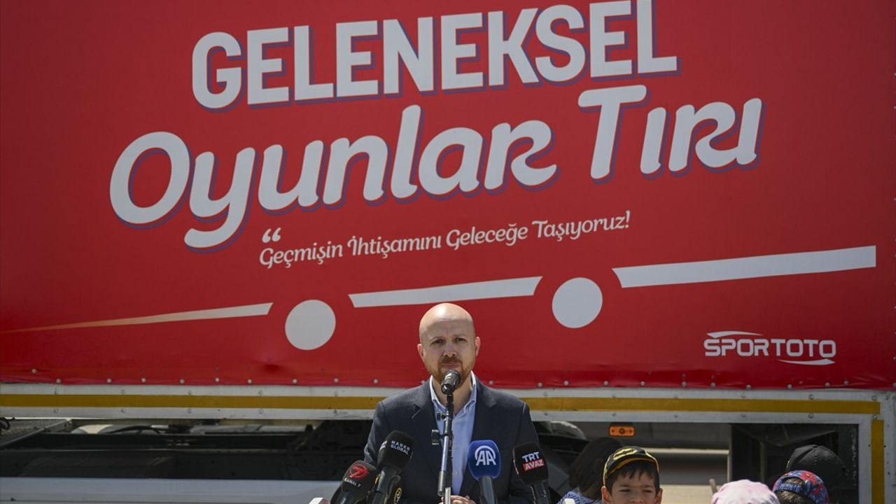 Geleneksel Oyunlar Tırı Deprem Bölgesindeki Çocuklarla Buluşuyor