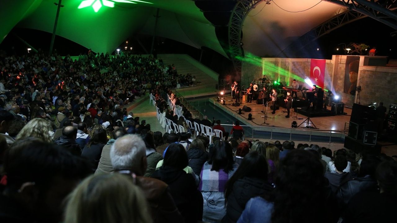 Gipsy Kings Eskişehir'de Muhteşem Bir Konser Verdi