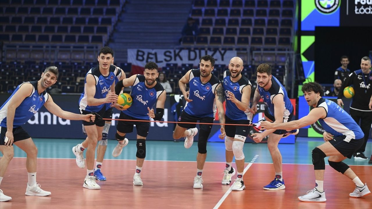 Halkbank Erkek Voleybol Takımı CEV Şampiyonlar Ligi'nde 3'üncülük Maçına Hazırlanıyor