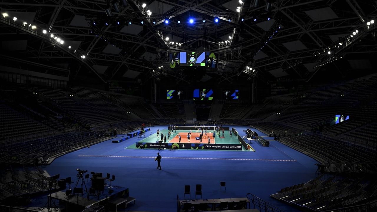 Halkbank Voleybol Takımı Sir Sicoma Monini Perugia Maçına Hazırlanıyor