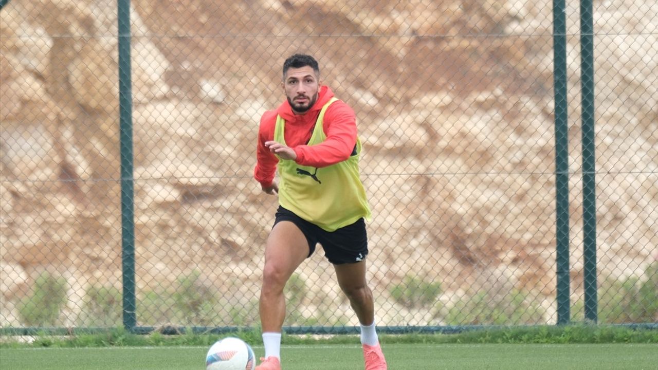 Hatayspor Göztepe Maçı İçin Hazırlıklarına Devam Ediyor