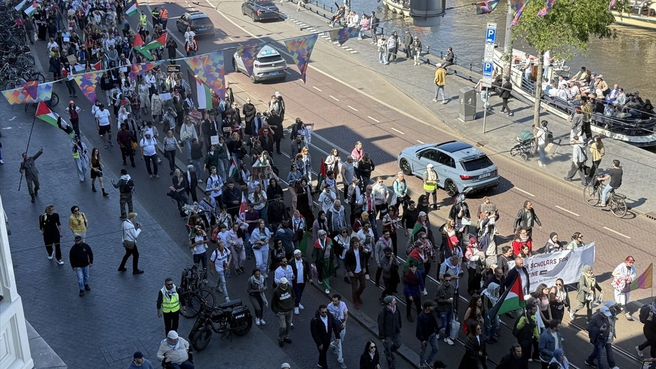 Hollanda'da Nekbe'nin 77. Yılı Protesto Edildi