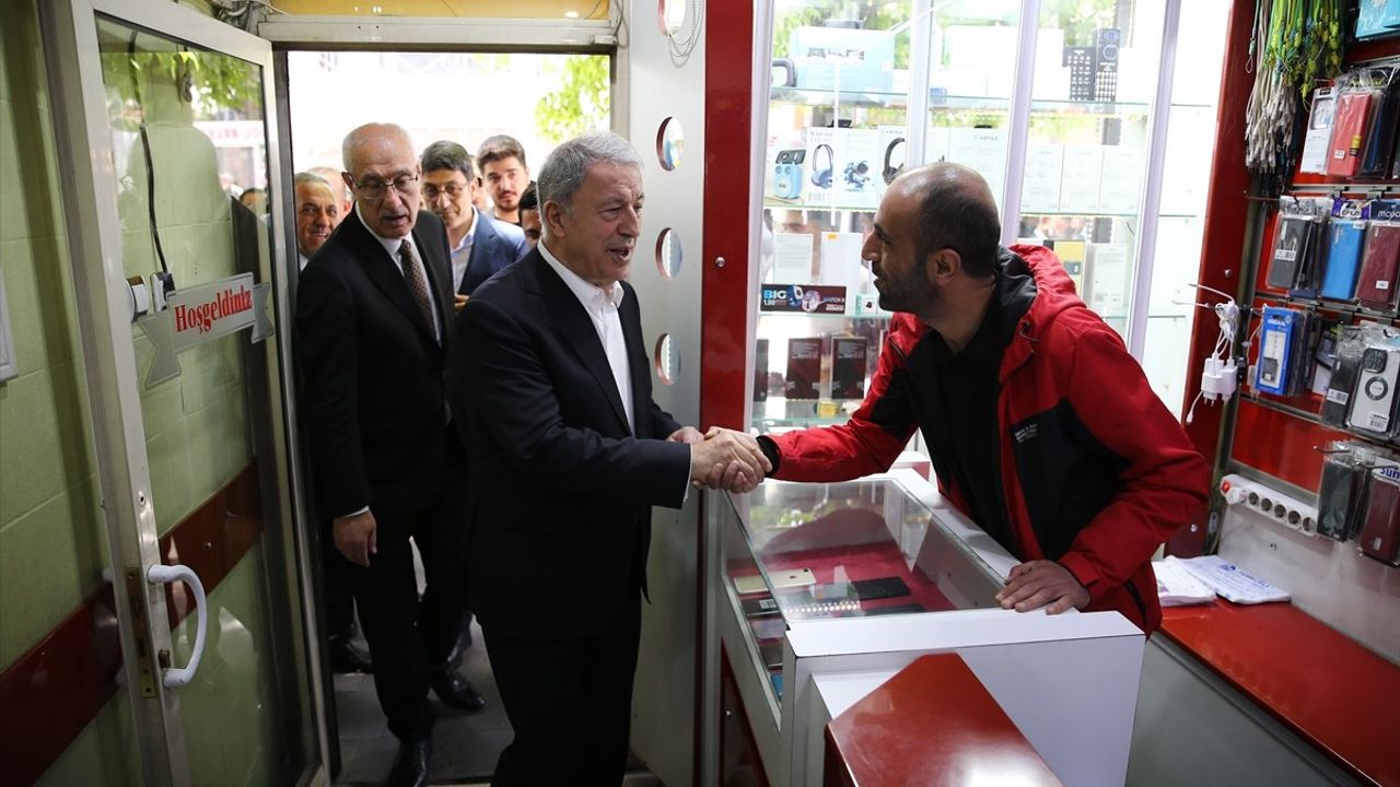 Hulusi Akar, Bingöl'de Terörsüz Türkiye Vurgusu Yaptı