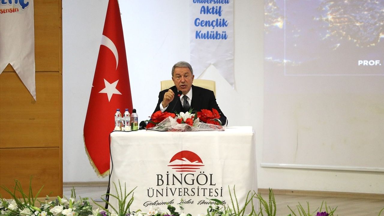 Hulusi Akar'dan Bingöl'de Güvenlik Üzerine Konferans