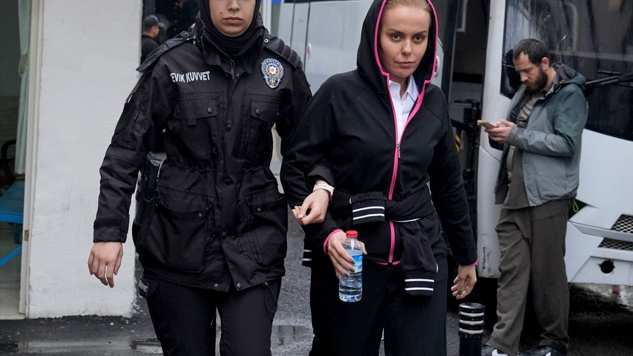 İBB Yolsuzluk Soruşturmasında 45 Zanlı Adliyeye Sevk Edildi