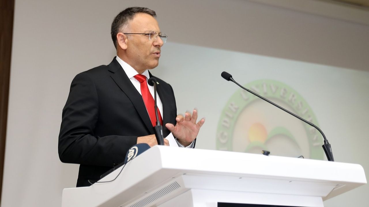 Iğdır Üniversitesi'nde Yeni Dönem: Prof. Dr. Ekrem Gürel Rektör Atandı