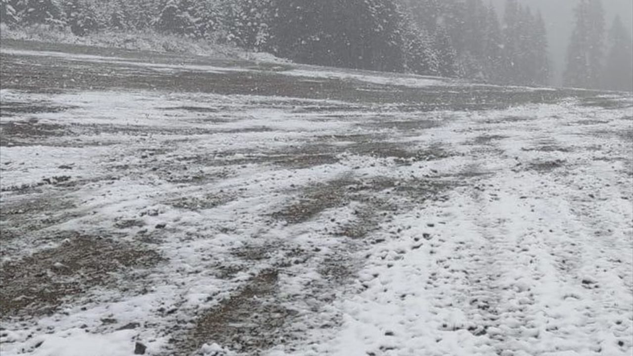 Ilgaz Dağı'nda Mayıs Ayında Kar Yağışı