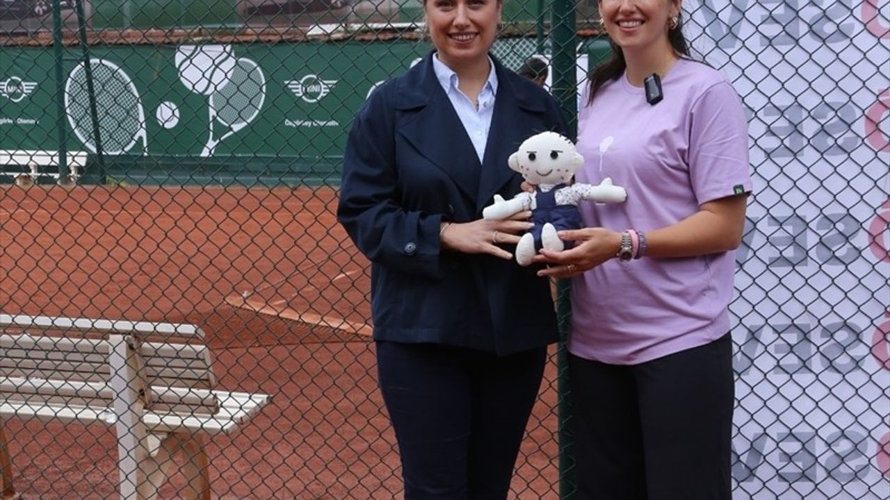 İpek Soylu'dan Lösemiyi Atlatan Çocuklara Tenis Eğitimi