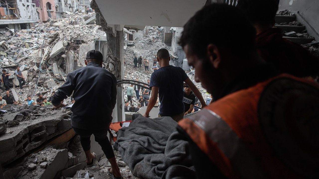 İsrail'in Gazze'ye Yönelik Saldırısı: 13 Filistinli Hayatını Kaybetti