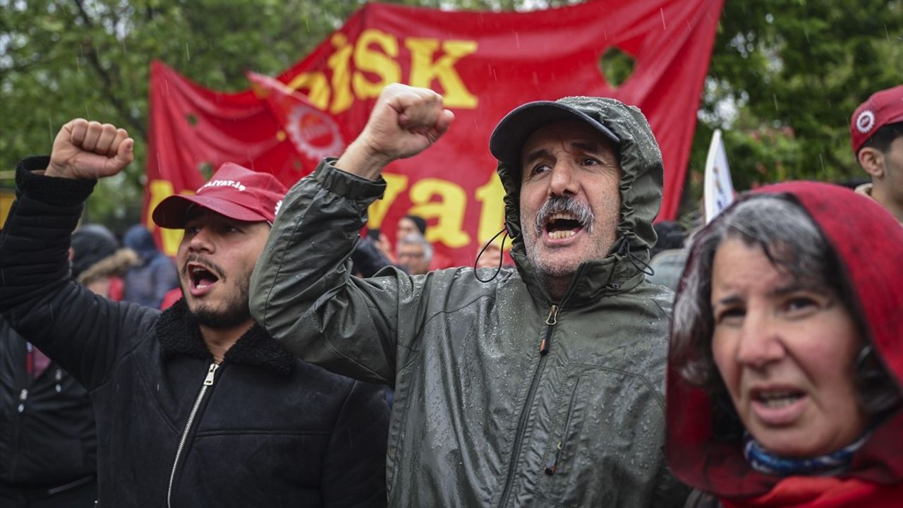 İstanbul'da 1 Mayıs Emek ve Dayanışma Günü Kutlamaları