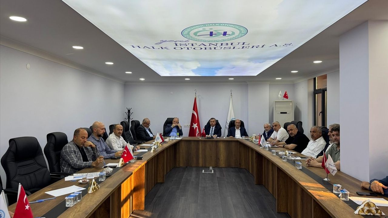 İstanbul'da Özel Halk Otobüsleri Kontak Kapatıyor