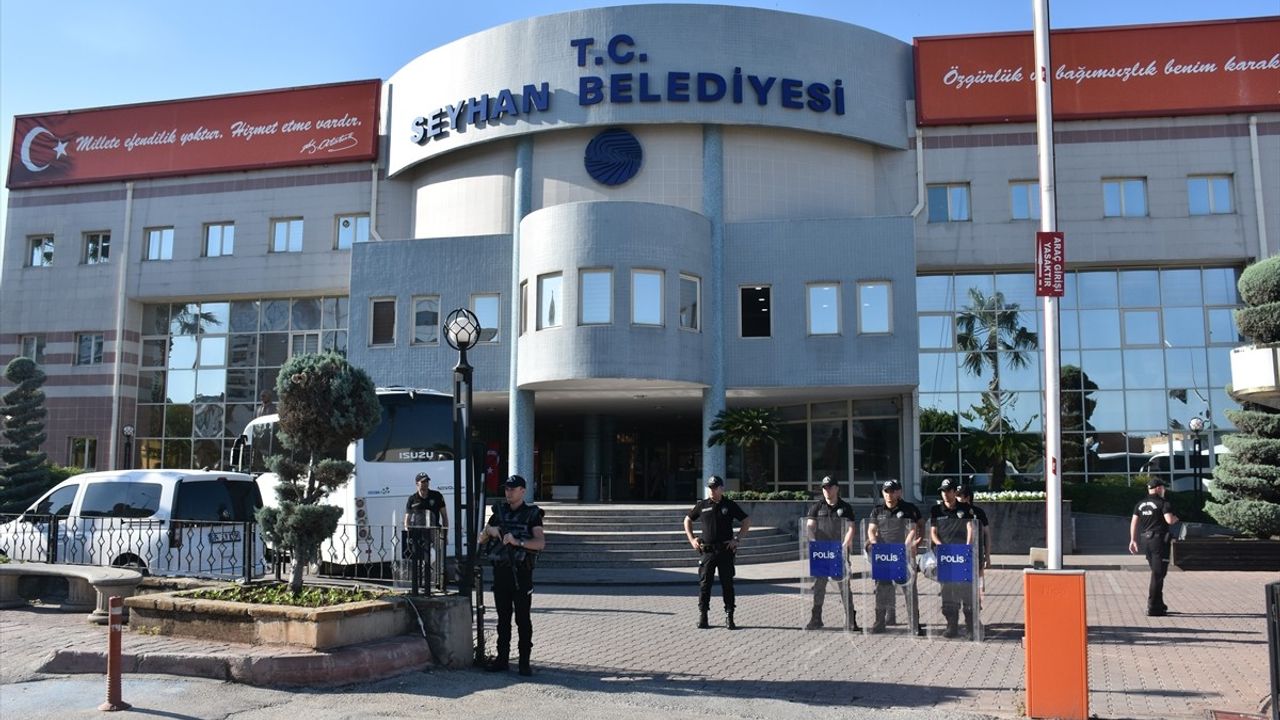 İstanbul'daki Yolsuzluk Soruşturmalarında Gözaltılar