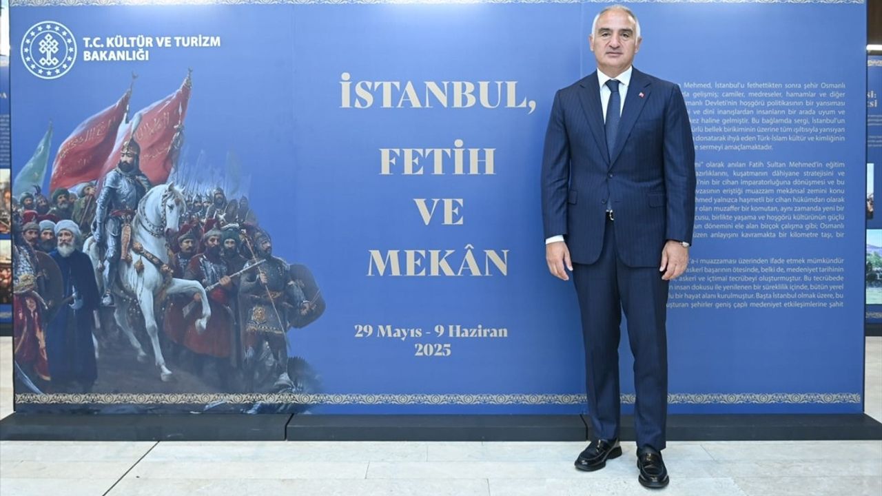 İstanbul, Fetih ve Mekan Sergisi AKM'de Sanatseverlerle Buluştu