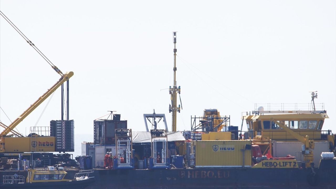 İtalya’da Büyük Olay: Yat Enkazı Çıkarma Çalışmaları Devam Ediyor