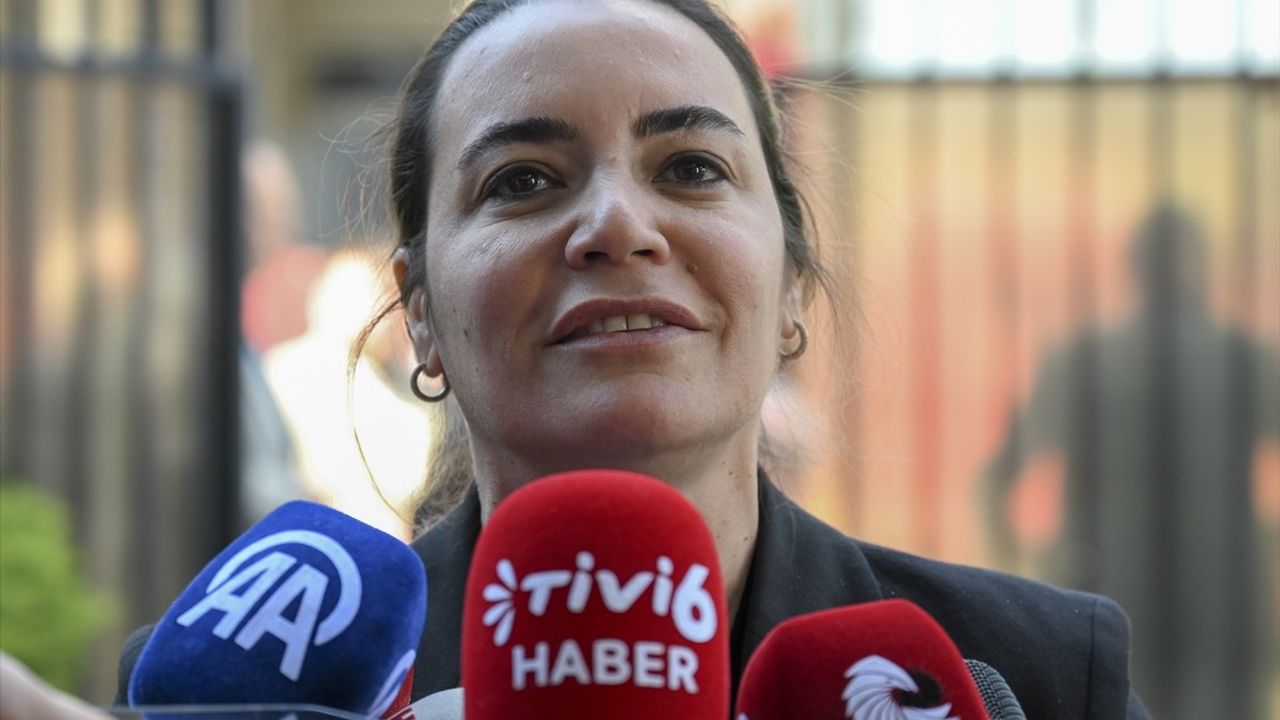 İYİ Partili Ayyüce Taş'tan Alparslan Türkeş'in Kabrindeki Olaylara Tepki