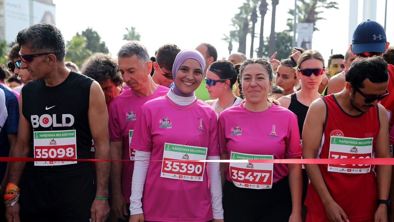 İzmir'de 36. Zübeyde Hanım Koşusu Gerçekleşti