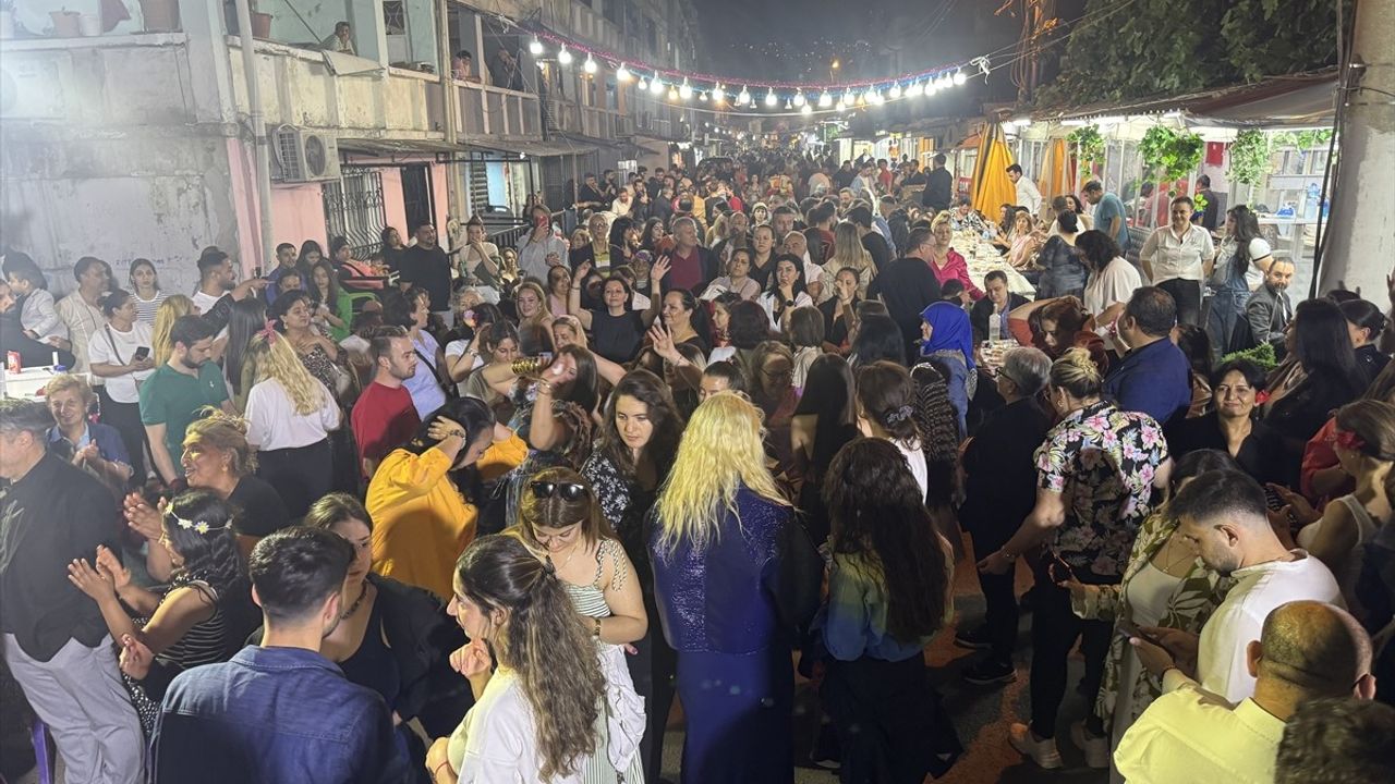İzmir'de Hıdırellez Şenlikleri