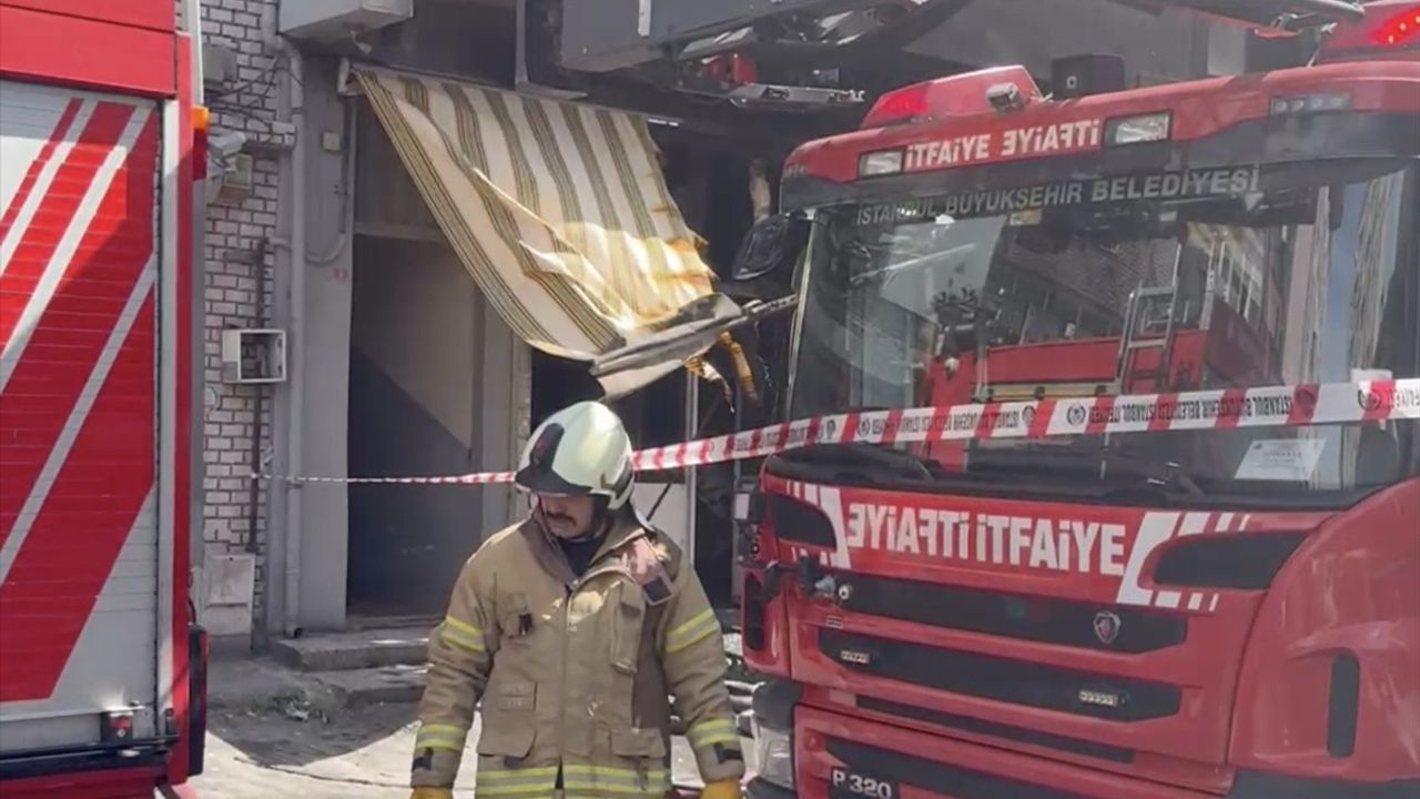Kağıthane'de Tamirhanede Yangın: 1 Ölü, 1 Yaralı