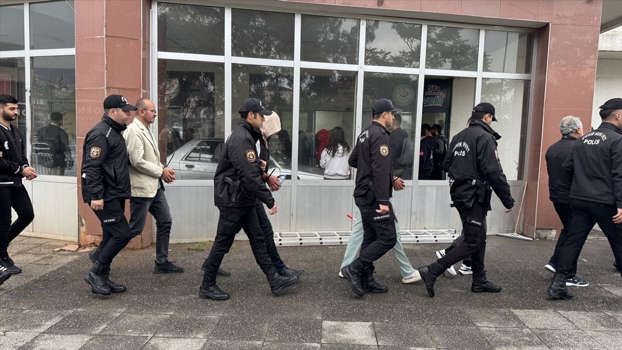 Kahramanmaraş'ta Dolandırıcılık Operasyonu: 16 Şüpheli Tutuklandı