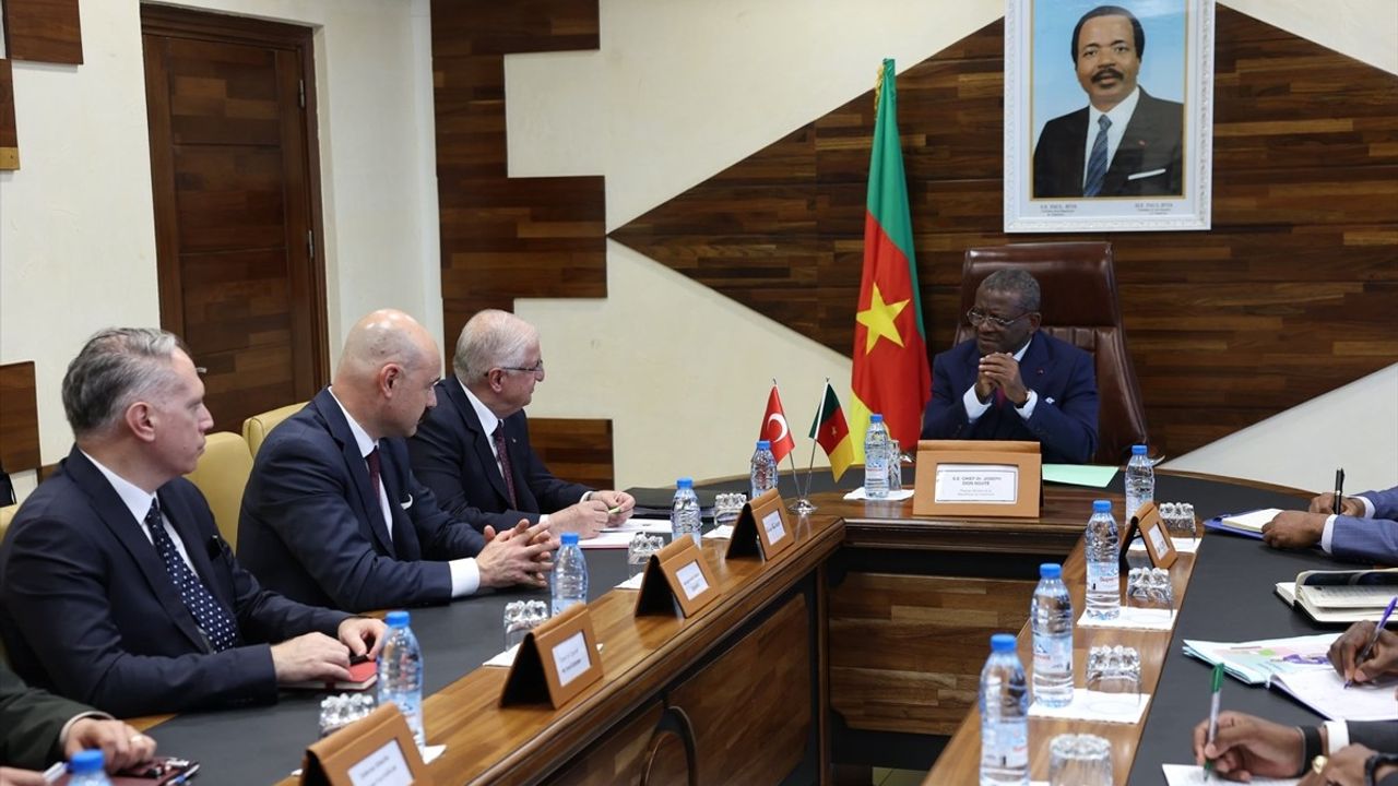 Kamerun Başbakanı Ngute, Türkiye Milli Savunma Bakanı Güler'i Ağırladı