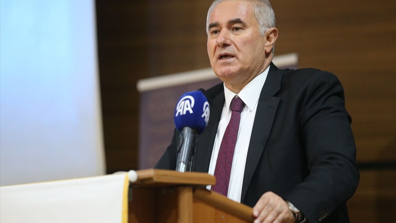 Kamu Başdenetçisi Akarca, Siirt'te Gençlerle Buluştu