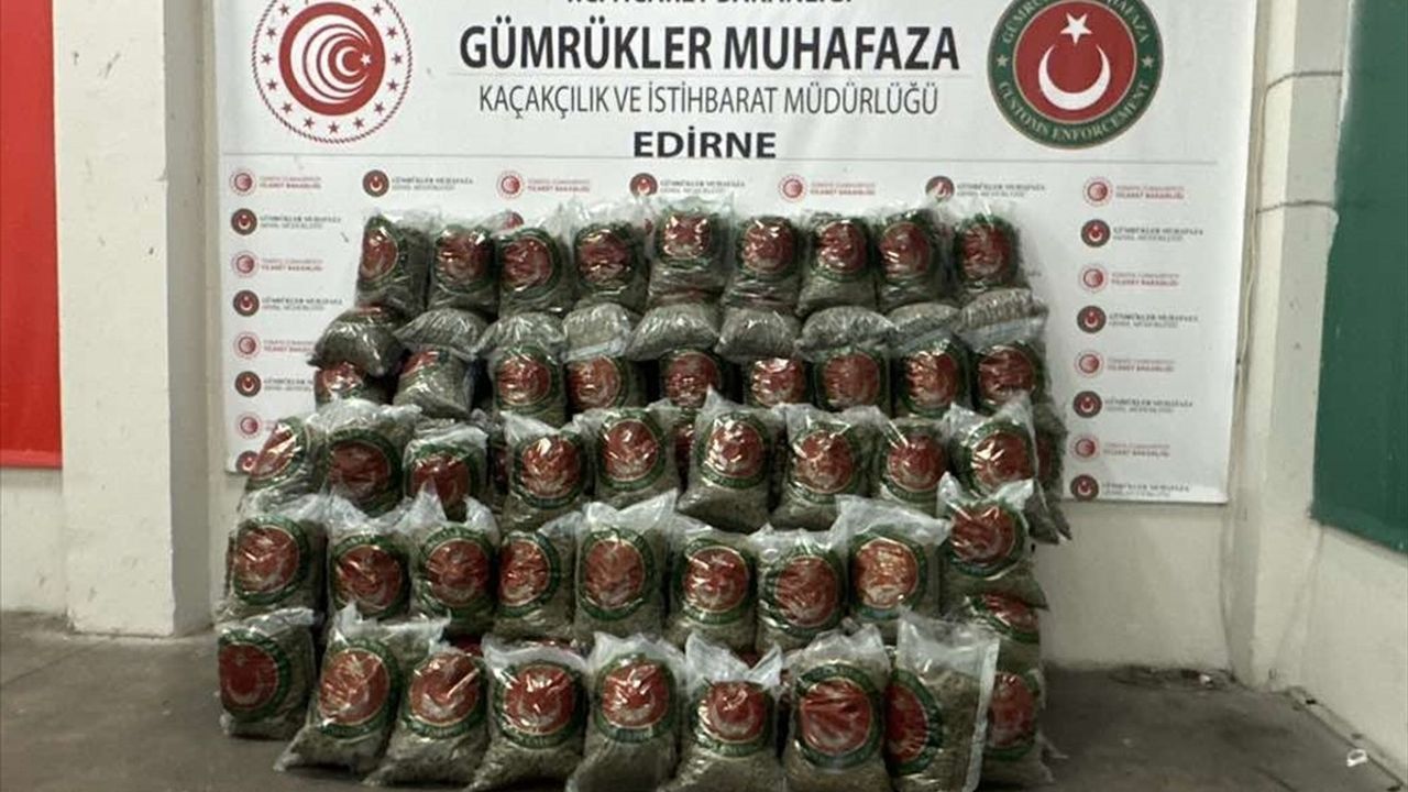 Kapıkule'de Büyük Esrar Yakalamasi