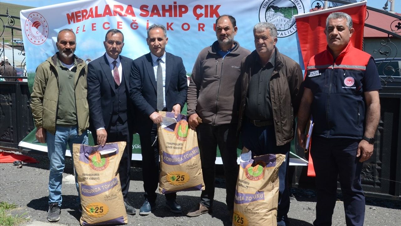Kars'ta Çiftçilere Hibe Korunga Tohumu Dağıtımı Gerçekleşti