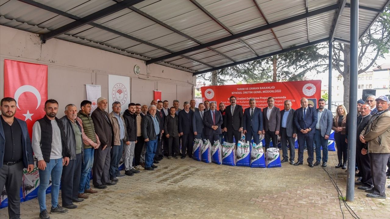 Kastamonu'da Hayvancılık için Sorgum Sudan Otu Melezi Dağıtımı Yapıldı