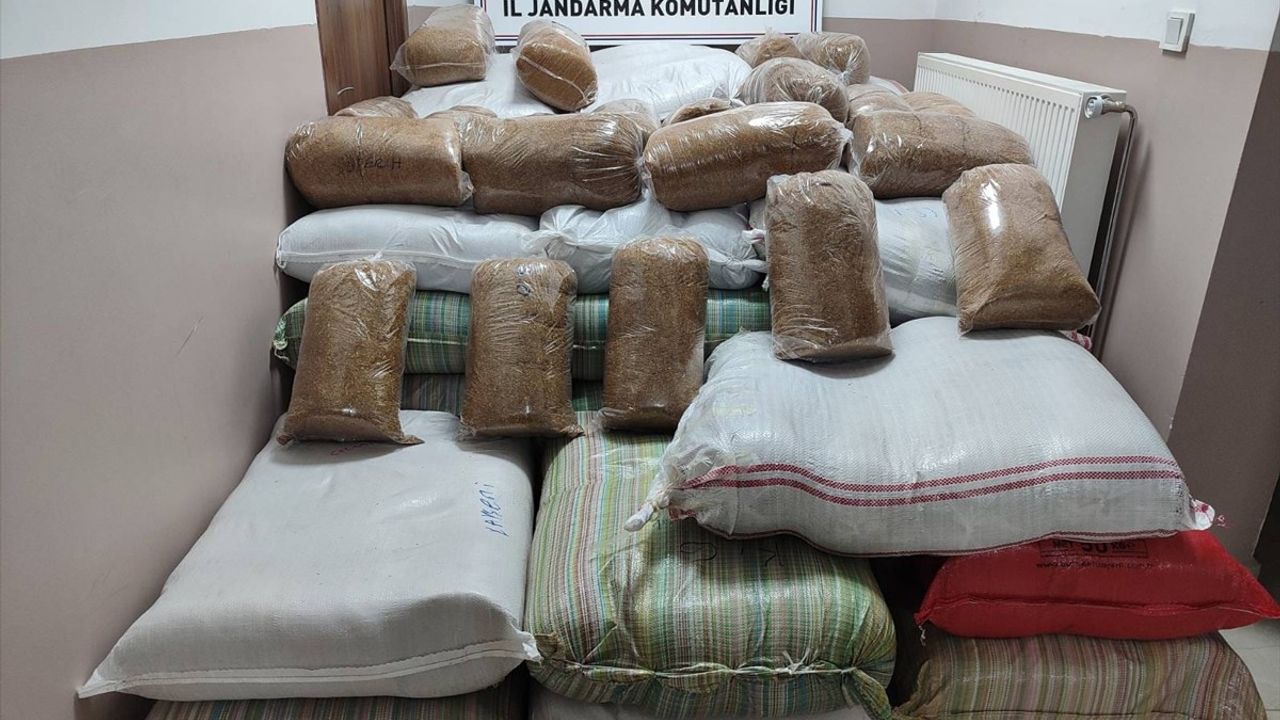Kayseri'de 1,5 Ton Kaçak Tütün Yakalandı