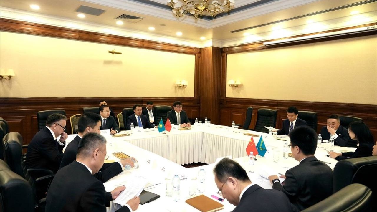 Kazakistan ve Çin, Yeni Tren Seferleri İçin Anlaştı