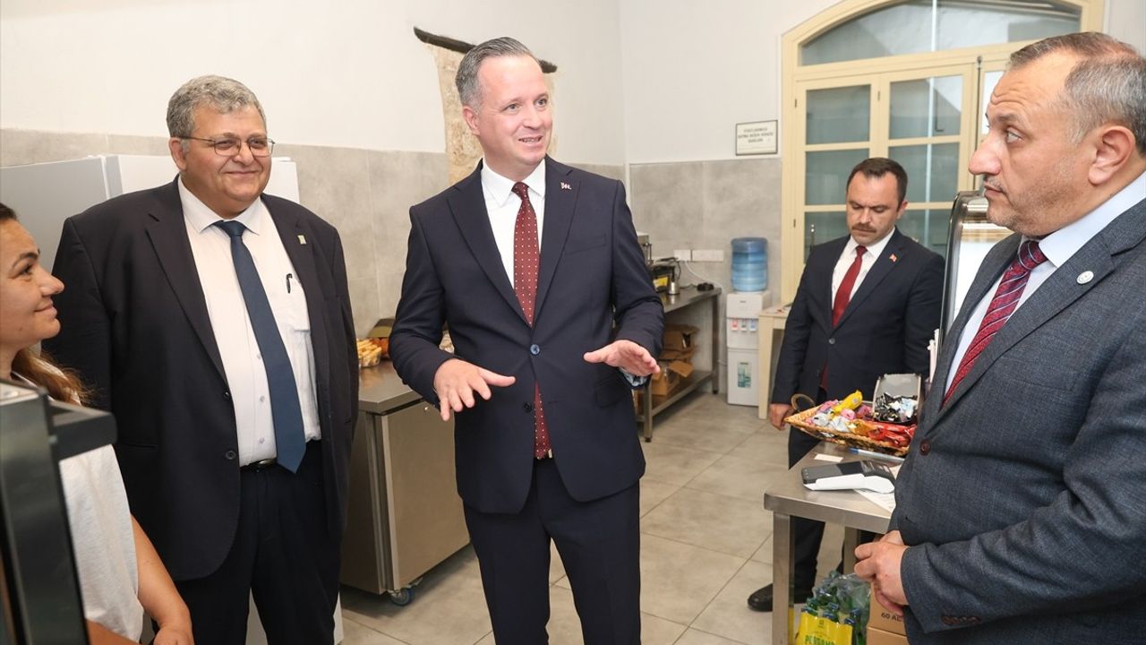 Kıbrıs'ta Yeni Bir Kafe Açıldı: Evkaf Kafe