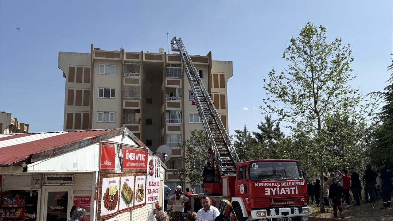 Kırıkkale'de Apartman Yangını: 6 Kişi Dumandan Etkilendi