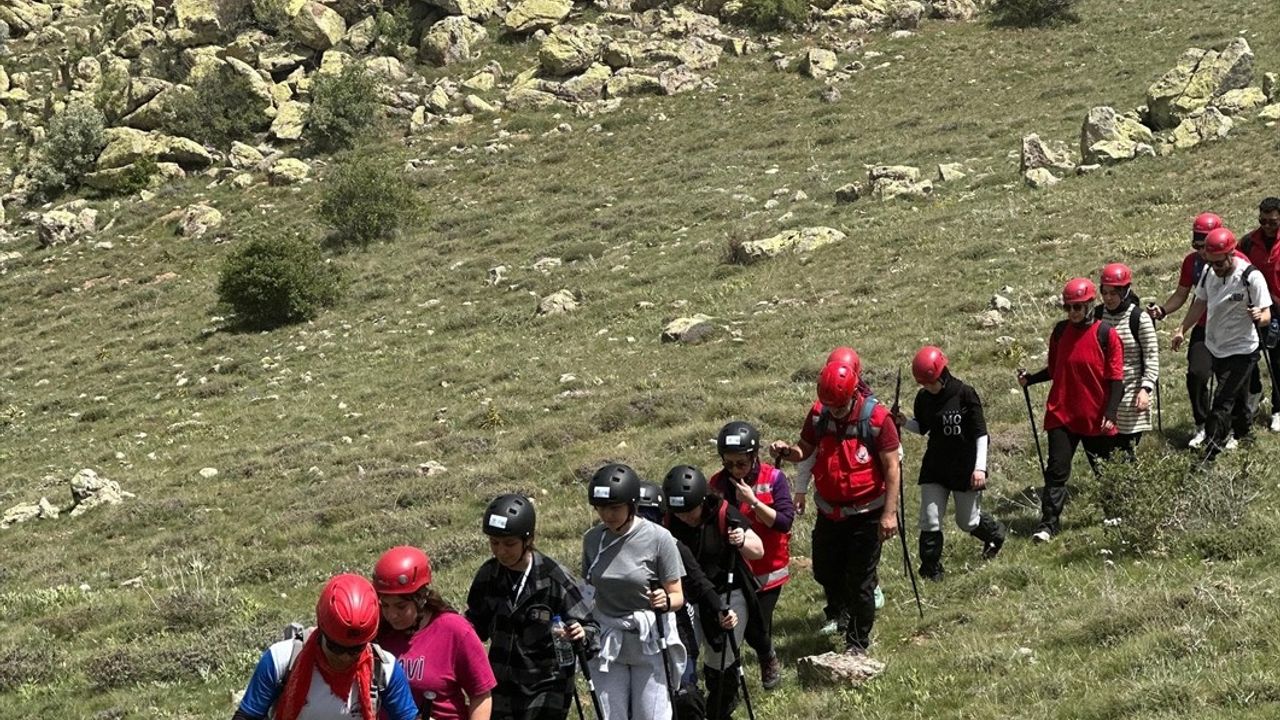 Kırşehir'de Dağcıların 19 Mayıs Kutlaması