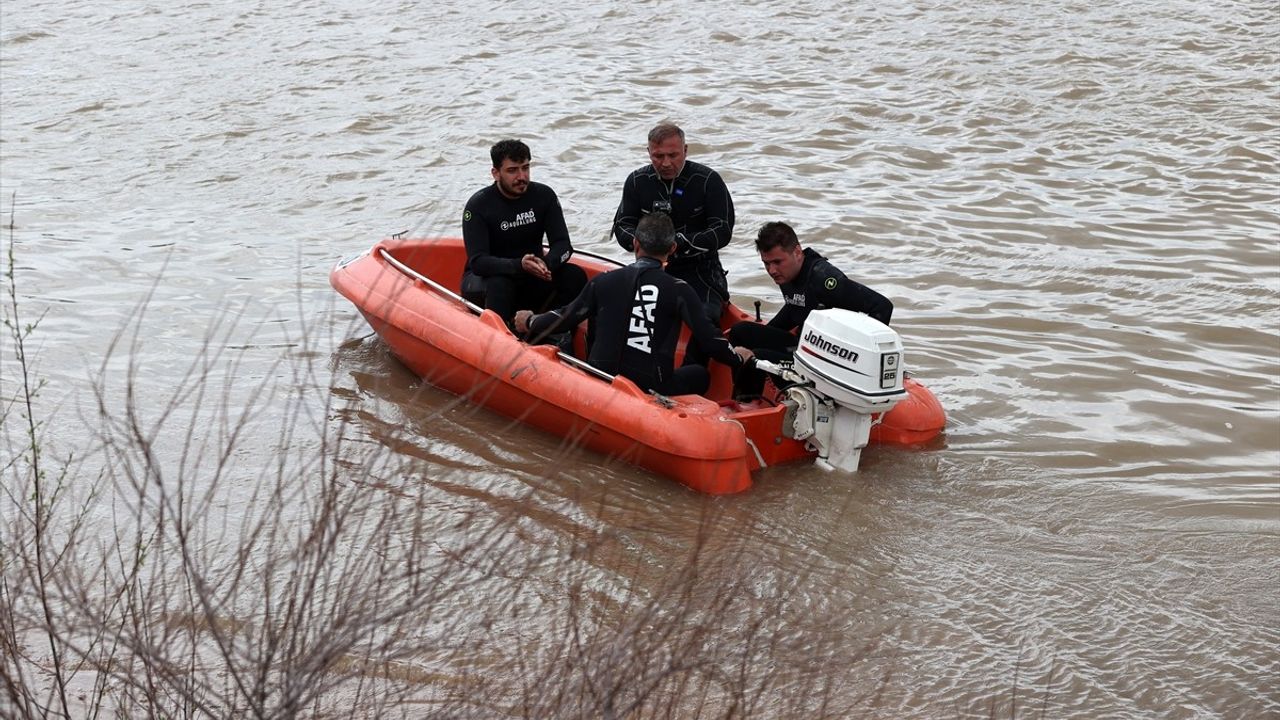 Kızılırmak'ta Gerçekleştirilen Arama Kurtarma Tatbikatı