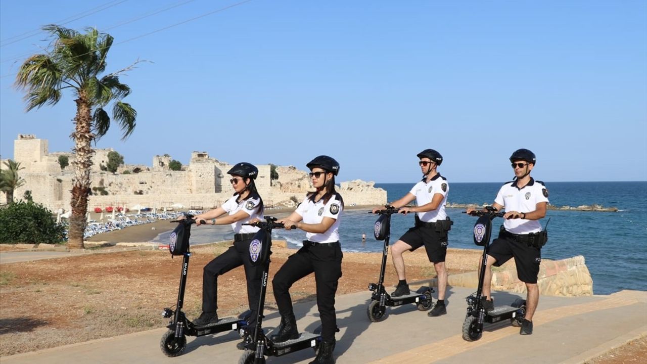 Kızkalesi'nde Polisler Elektrikli Skuterle Görev Yapacak