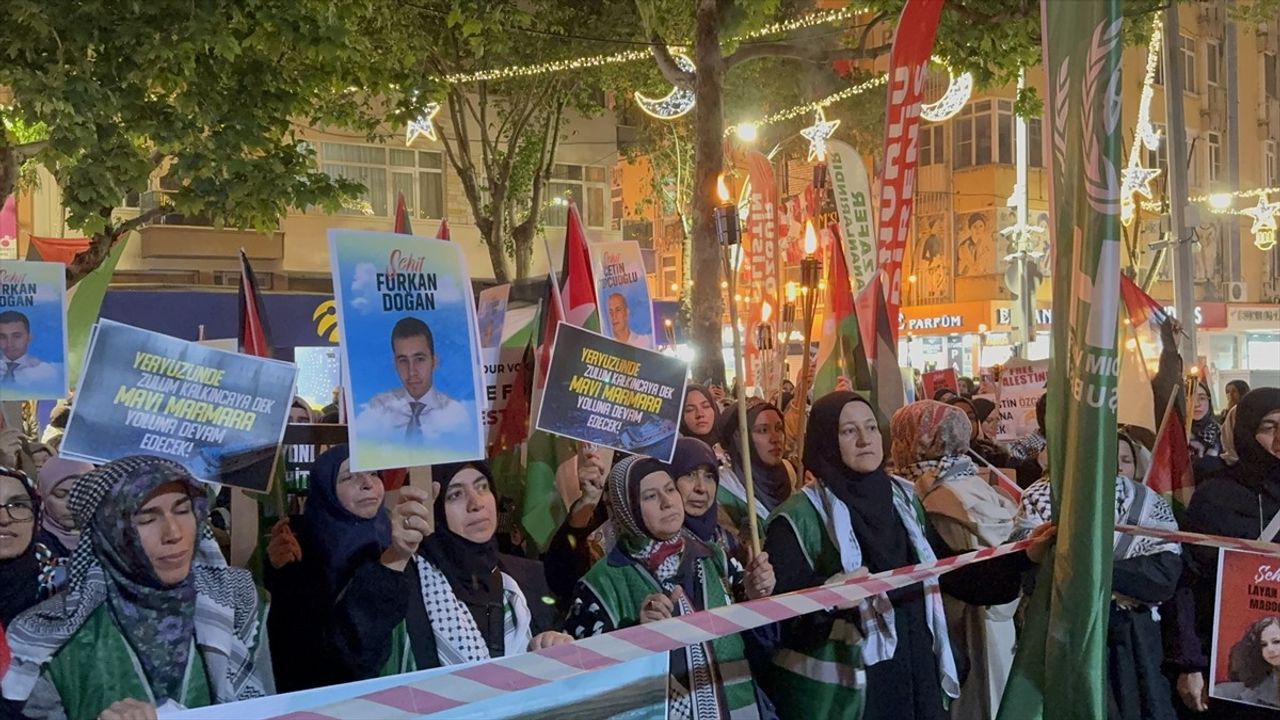 Konya'da Filistin'e Destek Yürüyüşü Gerçekleştirildi