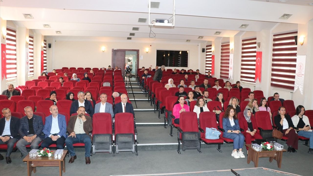 Kütahya'da Arkeolojik Kazılar ve Yüzey Araştırmaları Konferansı