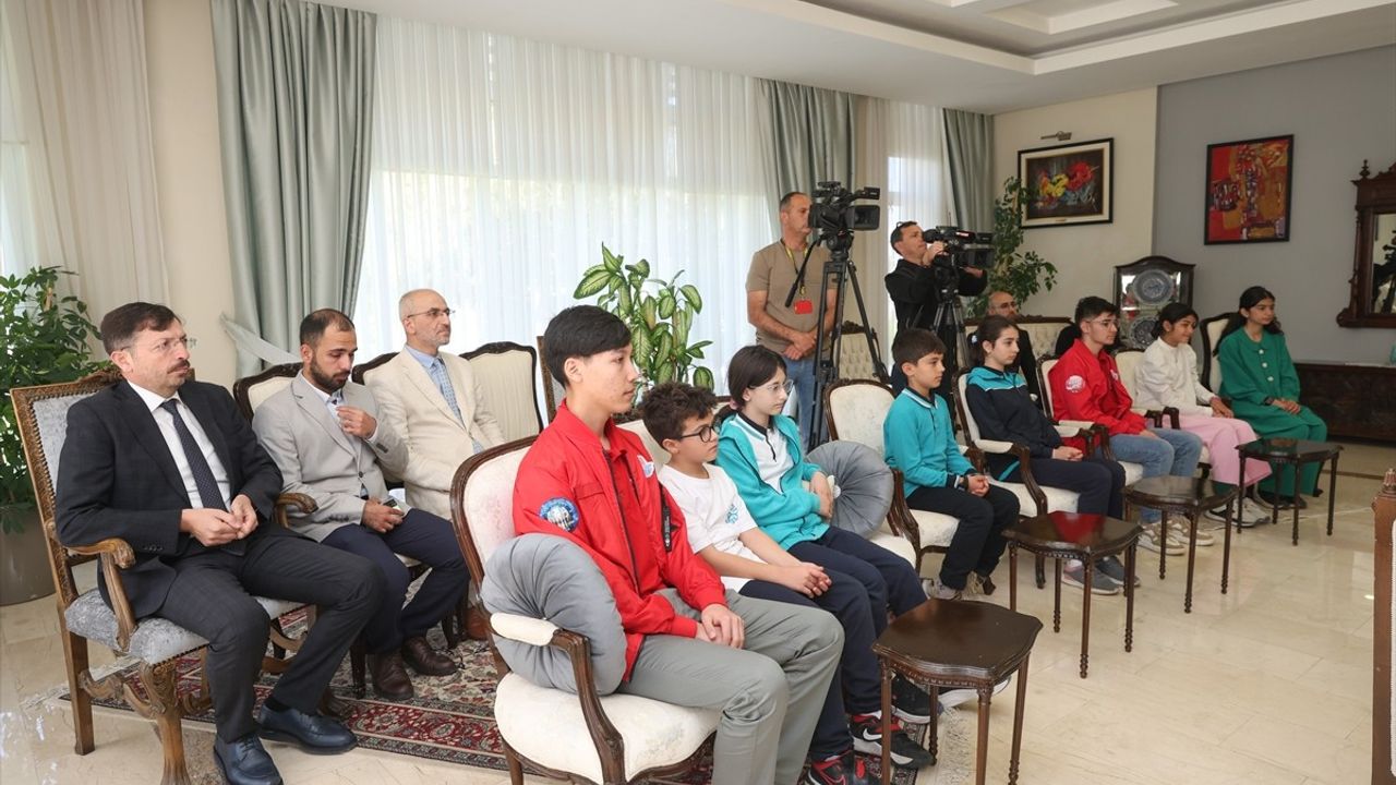Lefkoşa Büyükelçisi, TEKNOFEST'te Maarif Vakfı Heyetini Ağırladı