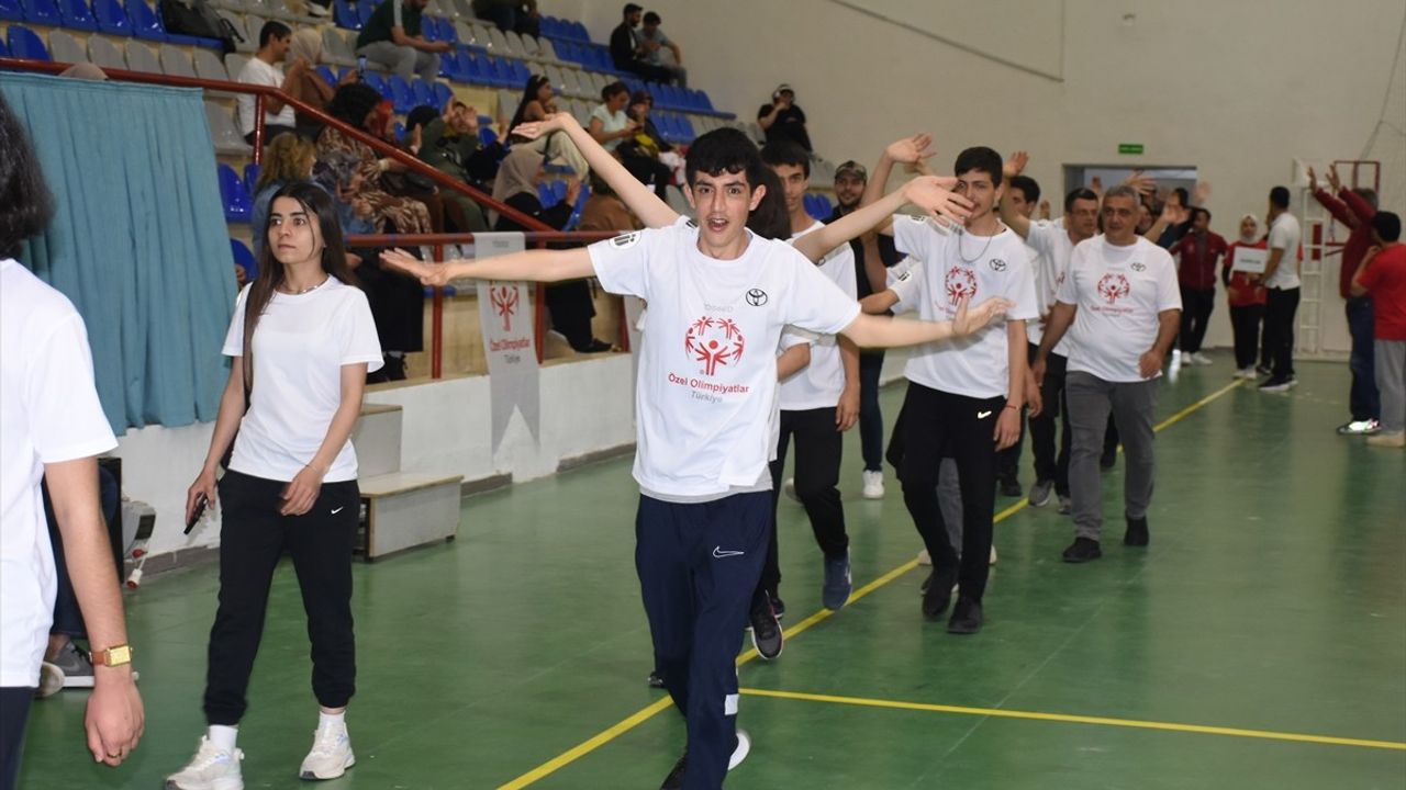 Malatya'da Özel Olimpiyatlar Türkiye Doğu Anadolu Bölge Oyunları Başladı