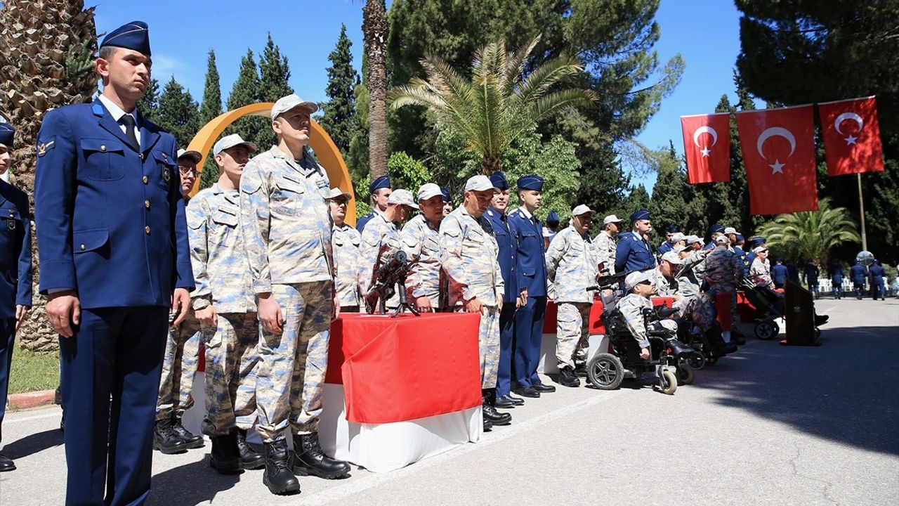 Manisa'da Engelli Gençlerin Askerlik Sevinci
