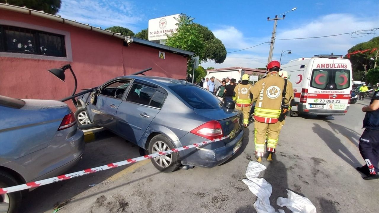 Manisa'da Trafik Kazası: 3 Yaralı