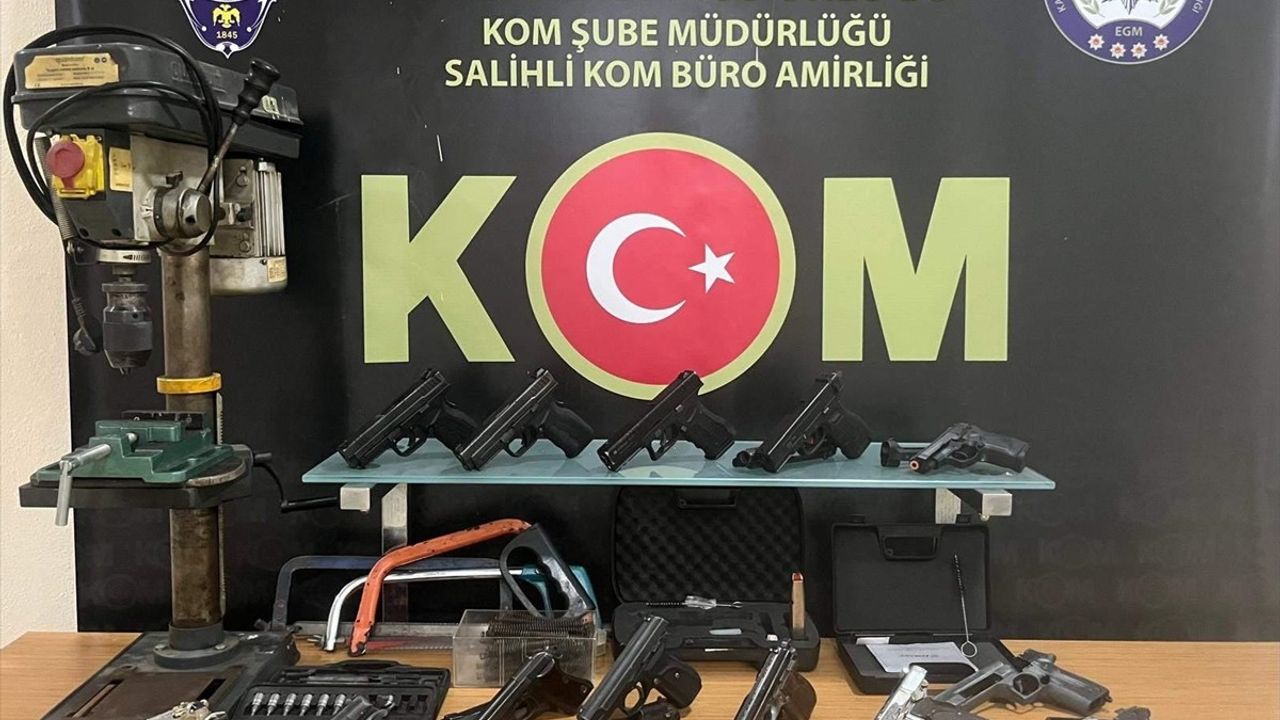 Manisa'da Yasa Dışı Silah Ticareti Operasyonu: Şüpheli Tutuklandı